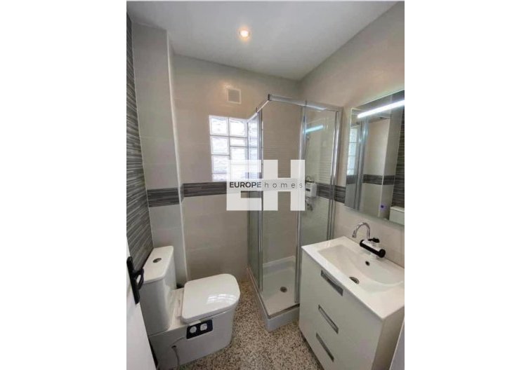 Resale - Apartment - Lo Pagan