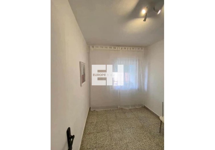 Resale - Apartment - Lo Pagan