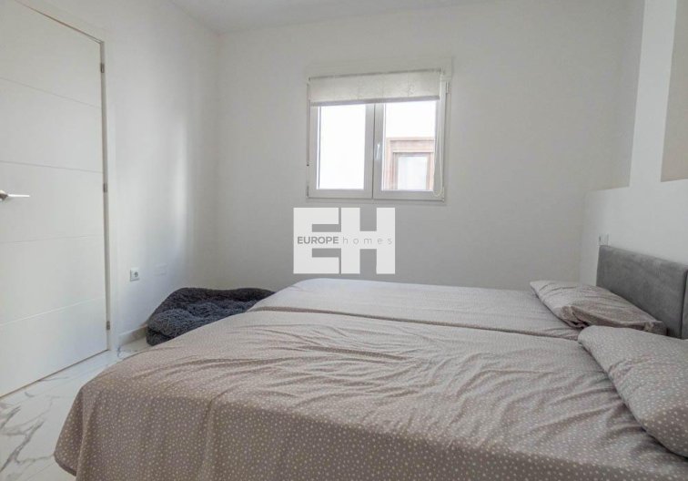 Segunda mano - Apartamento  - Orihuela Costa - Villamartín