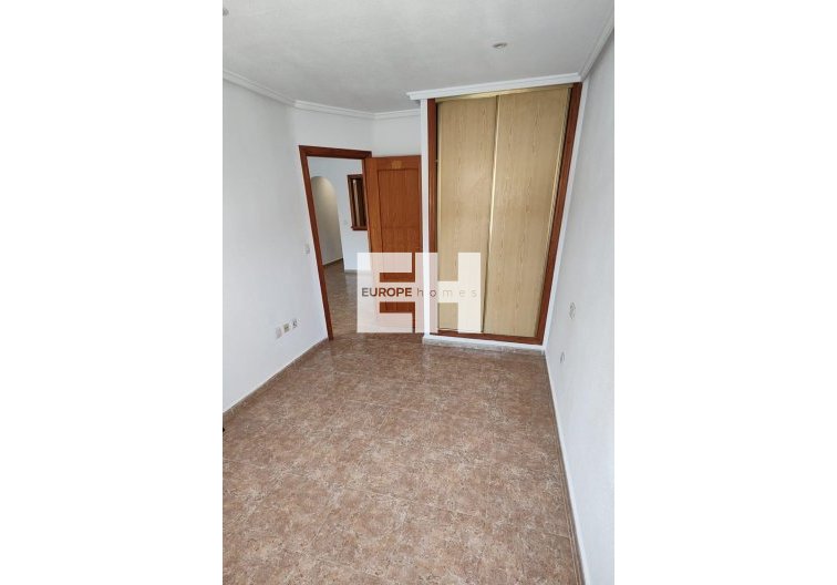 Segunda mano - Apartamento  - Torrevieja - Playa de los Locos