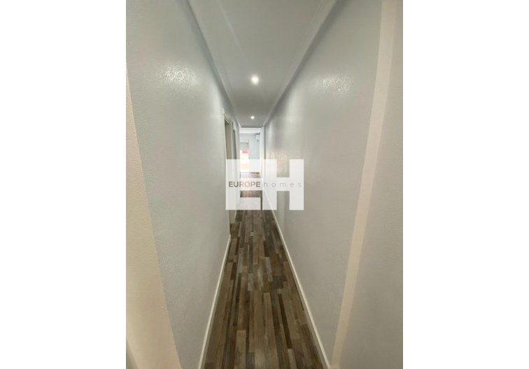 Segunda mano - Apartamento  - San Miguel de Salinas - Pueblo 9