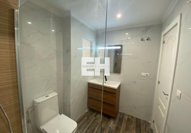 Segunda mano - Apartamento  - San Miguel de Salinas - Pueblo 9