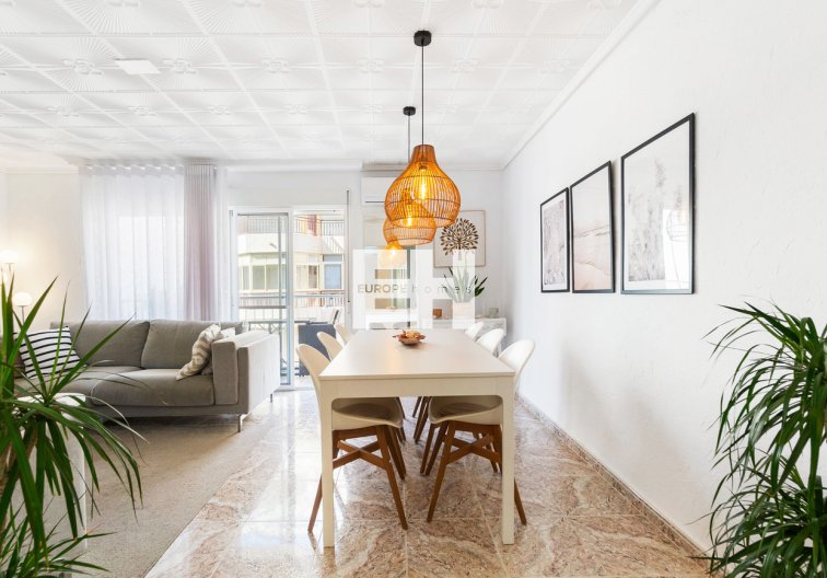 Resale - Apartment - Torrevieja - Playa del Cura