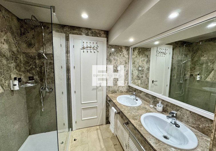 Segunda mano - villa - La Manga Club - Costa Calida