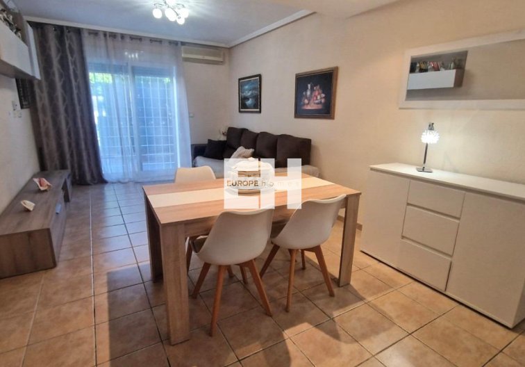 Resale - town house - Torrevieja - Torreblanca