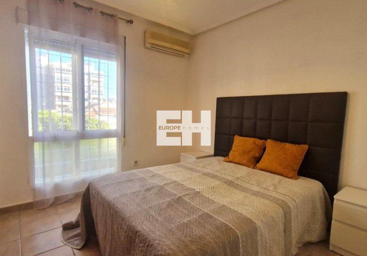 Resale - town house - Torrevieja - Torreblanca