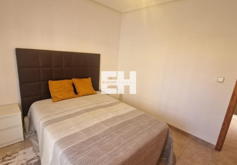 Resale - town house - Torrevieja - Torreblanca