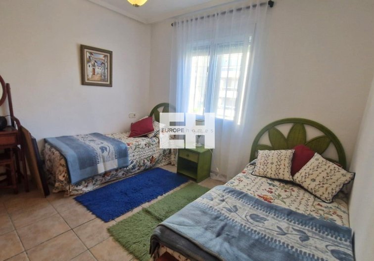 Resale - town house - Torrevieja - Torreblanca