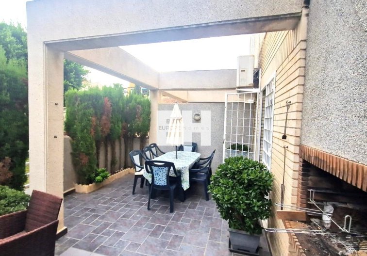 Resale - town house - Torrevieja - Torreblanca