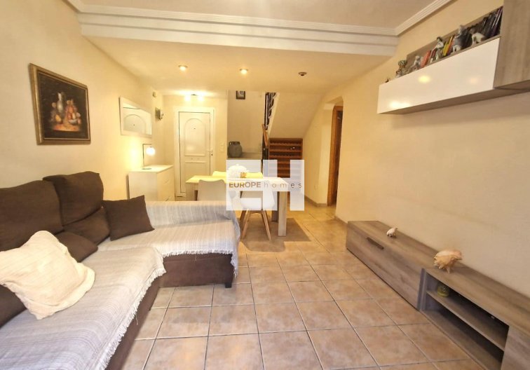 Resale - town house - Torrevieja - Torreblanca