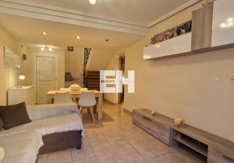 Resale - town house - Torrevieja - Torreblanca