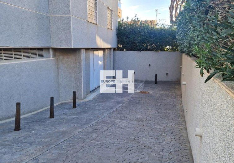 Resale - town house - Torrevieja - Torreblanca