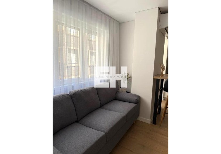 Segunda mano - Apartamento  - Torrevieja - Paseo Maritimo