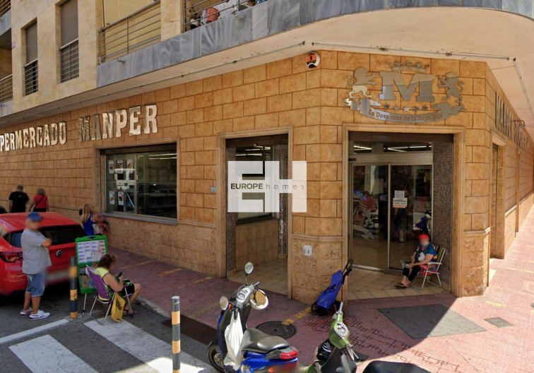 Segunda mano - Apartamento  - Torrevieja - Paseo Maritimo