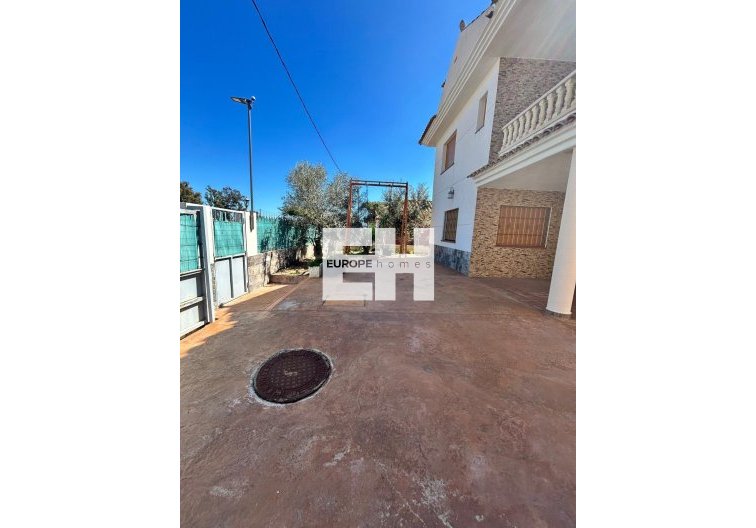 Segunda mano - villa - Los Alcázares - Las Lomas Del Rame-bahía Bella