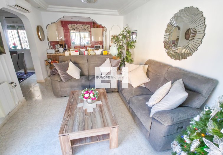 Segunda mano - villa - Villamartin - Costa Blanca