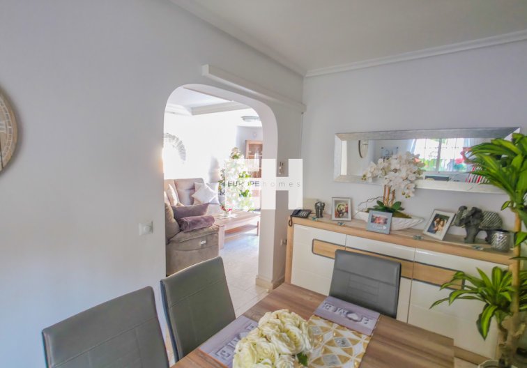 Segunda mano - villa - Villamartin - Costa Blanca