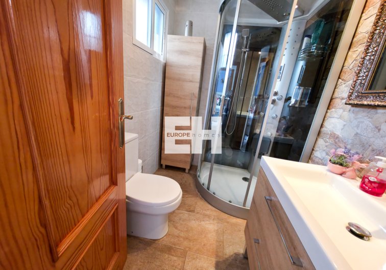 Segunda mano - villa - Villamartin - Costa Blanca