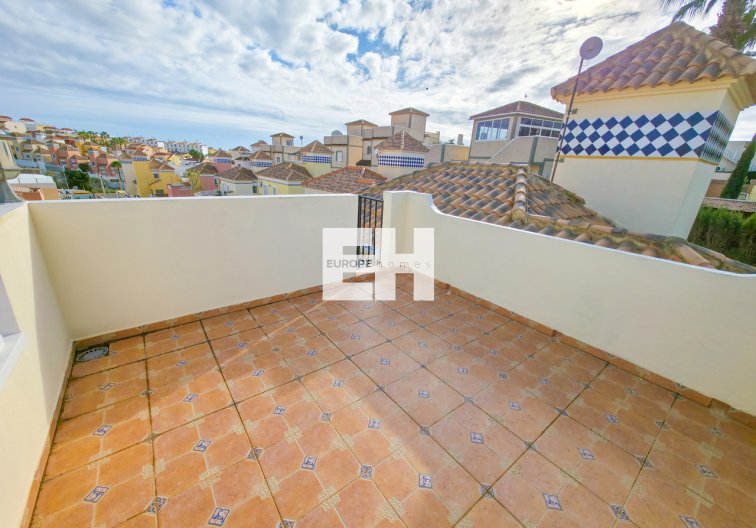 Segunda mano - villa - Villamartin - Costa Blanca