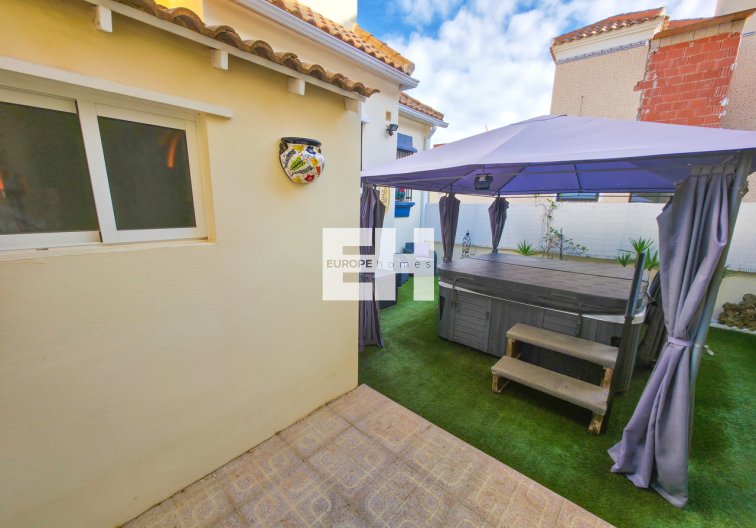 Segunda mano - villa - Villamartin - Costa Blanca