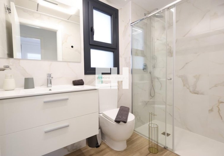 Resale - Apartment - Orihuela Costa - Costa Blanca