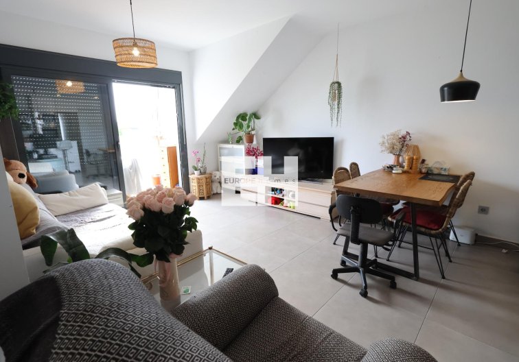 Resale - Bungalow - Pilar de la Horadada - Costa Blanca