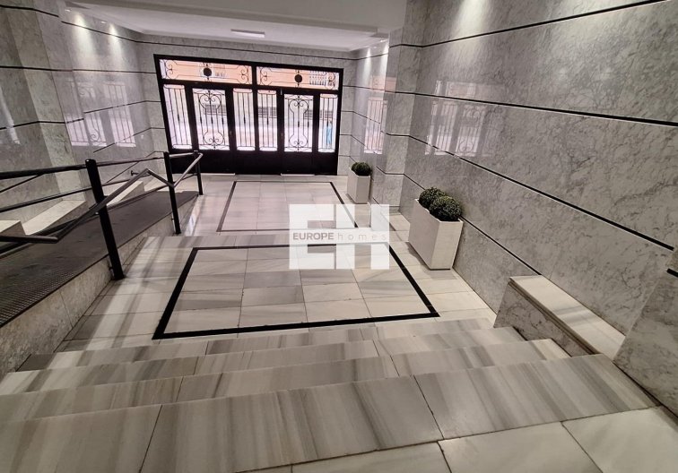 Segunda mano - Apartamento  - Torrevieja - Acequion