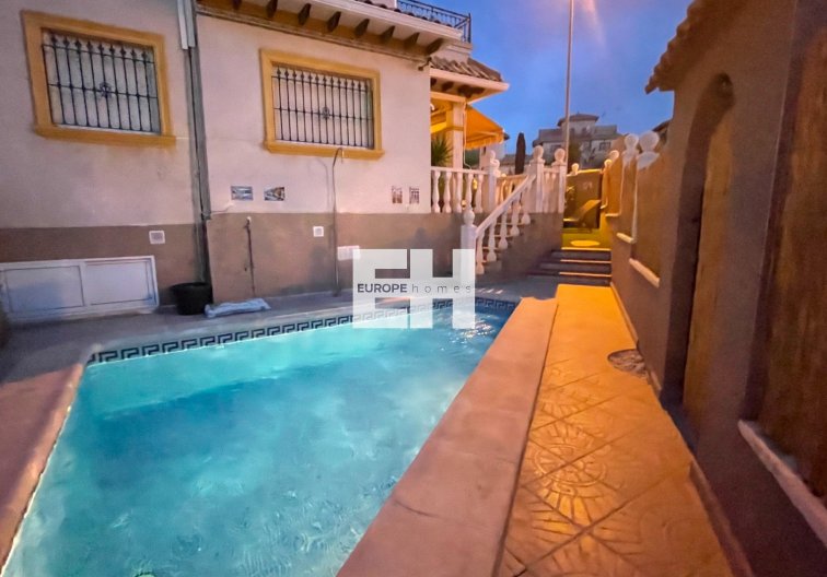 Resale - town house - Orihuela Costa - Costa Blanca