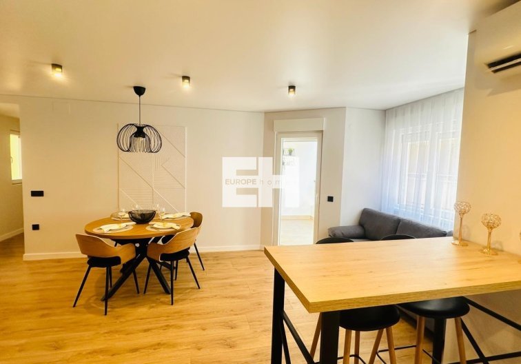 Segunda mano - Apartamento  - Torrevieja - Playa del Cura