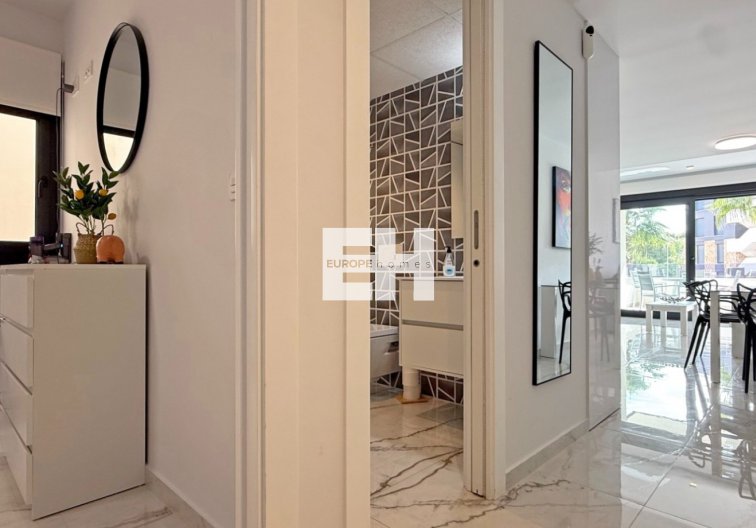 Resale - Apartment - Orihuela Costa - Costa Blanca