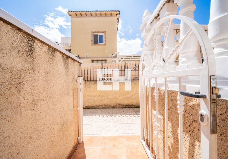 Segunda mano - Semi Detached - Orihuela Costa - Los Almendros-la Florida