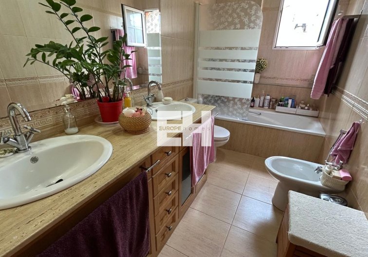 Segunda mano - villa - Los Montesinos - Costa Blanca