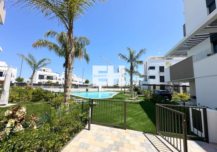 Segunda mano - Apartamento  - Santa Rosalia Resort - Inland