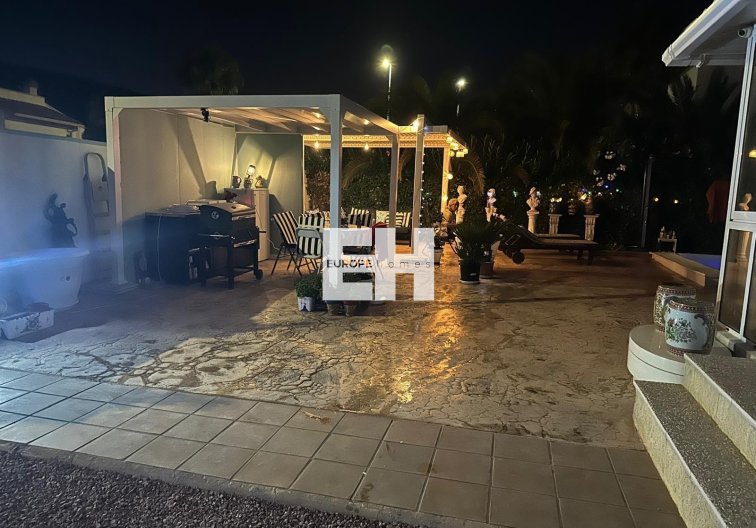 Segunda mano - villa - Hondón de las Nieves - Inland