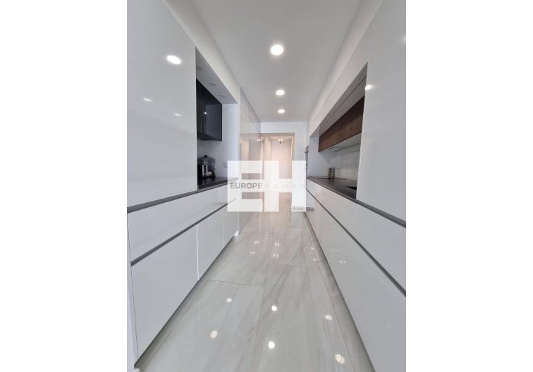 Resale - Apartment - Torrevieja - Centro