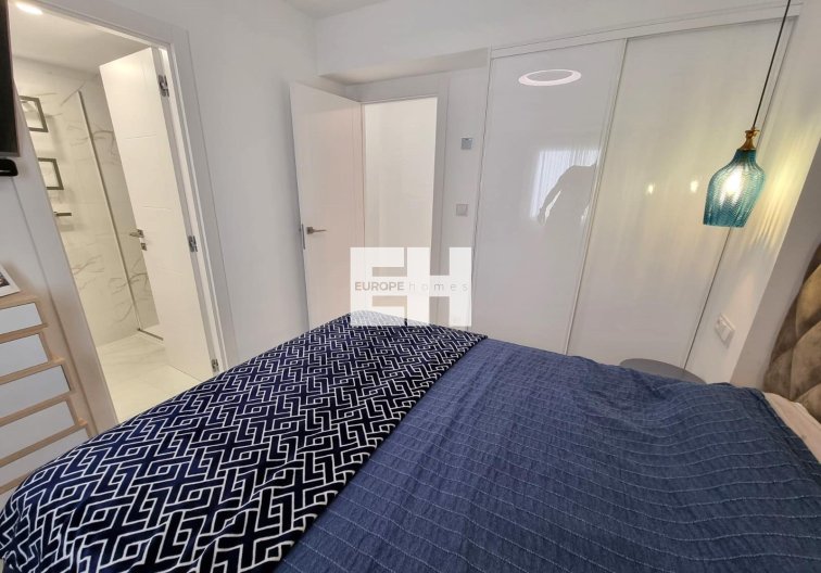 Resale - Apartment - Torrevieja - Centro