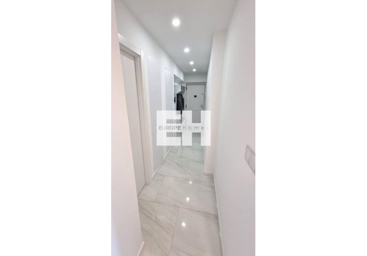 Resale - Apartment - Torrevieja - Centro