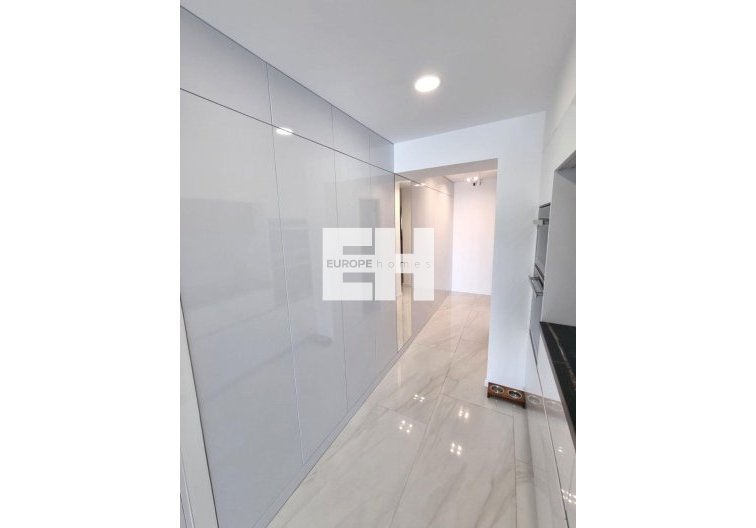 Resale - Apartment - Torrevieja - Centro