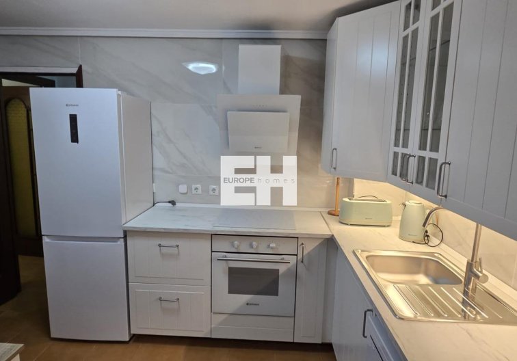 Segunda mano - Apartamento  - Torrevieja - Centro