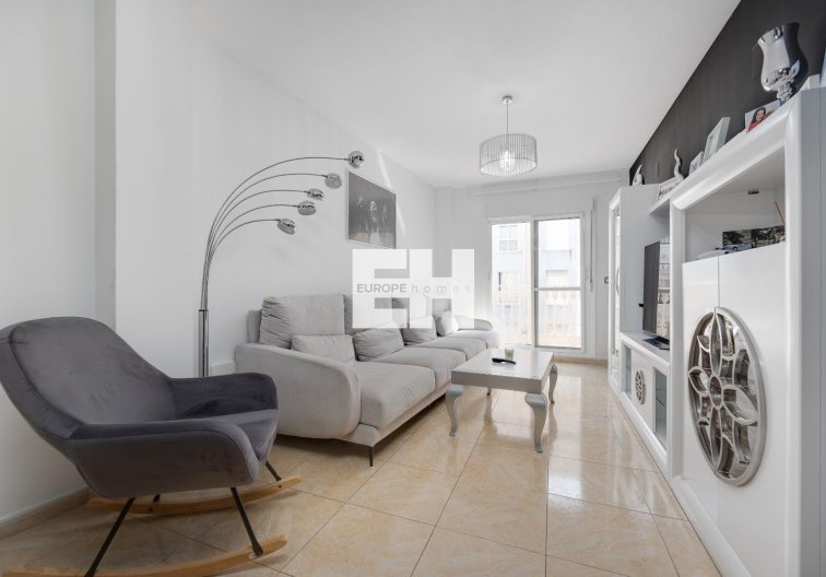 Segunda mano - Apartamento  - Torrevieja - Centro