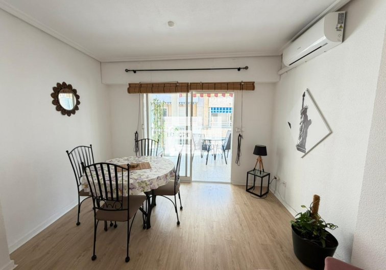 Segunda mano - Apartamento  - Torrevieja - Playa del Cura