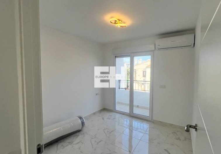 Segunda mano - town house - Torrevieja - Los Balcones - Los Altos Del Edén