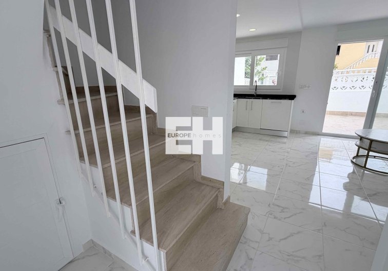 Segunda mano - town house - Torrevieja - Costa Blanca