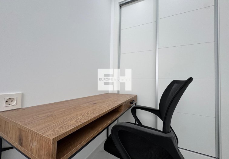 Segunda mano - Apartamento  - Torrevieja - Centro