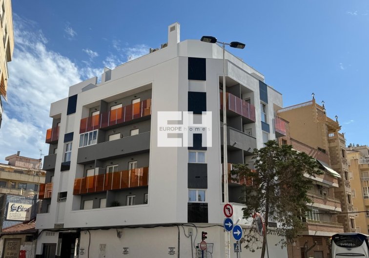 Segunda mano - Apartamento  - Torrevieja - Centro