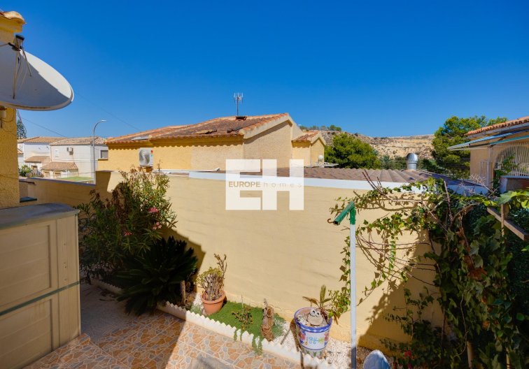 Segunda mano - villa - San Fulgencio - La Marina