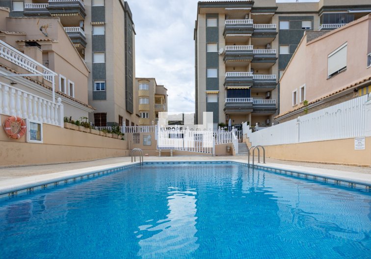 Resale - villa - Guardamar del Segura - Costa Blanca