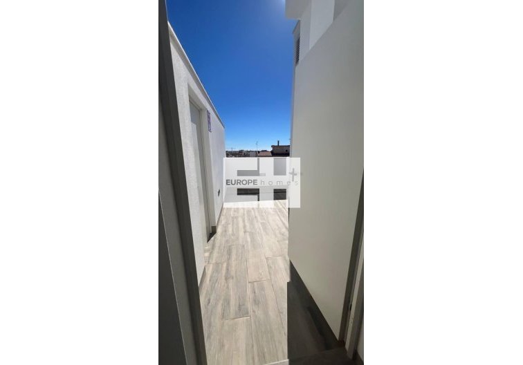 Segunda mano - Apartamento  - Torrevieja - Parque De Las Naciones