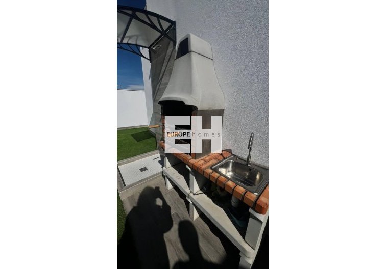 Segunda mano - Apartamento  - Torrevieja - Parque De Las Naciones