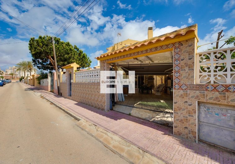 Herverkoop - villa - Torrevieja - Playa de los Locos